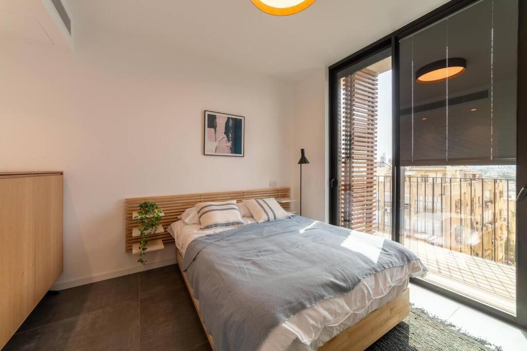 Amazing Penthouse On Gordon Beach 8 Guests Tel Aviv Exterior photo